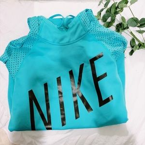 Nike Pullover